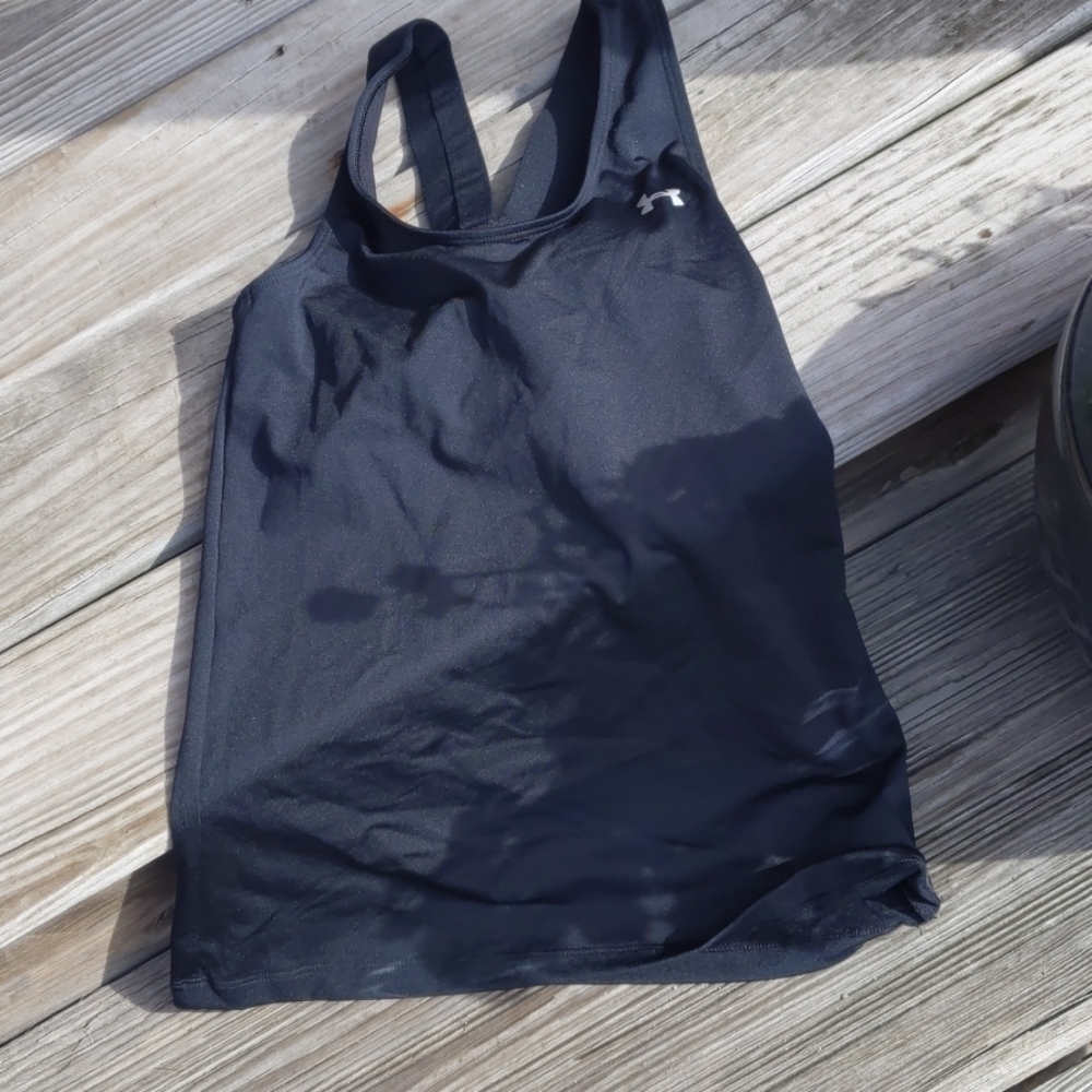 Under armour running tank